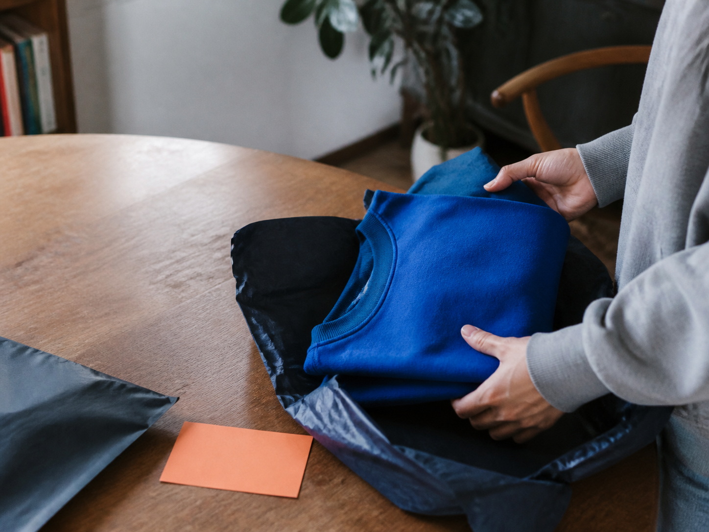 Покупатель получает прямой заказ от бренда